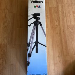 Velbon Videomate 400 Aluminum Adjustable Camara Tripod Ext. 5 Feet  With Panhead