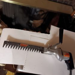 Vintage Black & Decker Hedge Trimmer