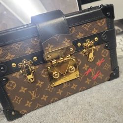 Louis Vuitton Petite Malle 