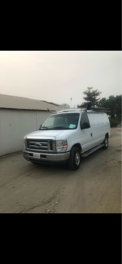 2010 Ford E-250
