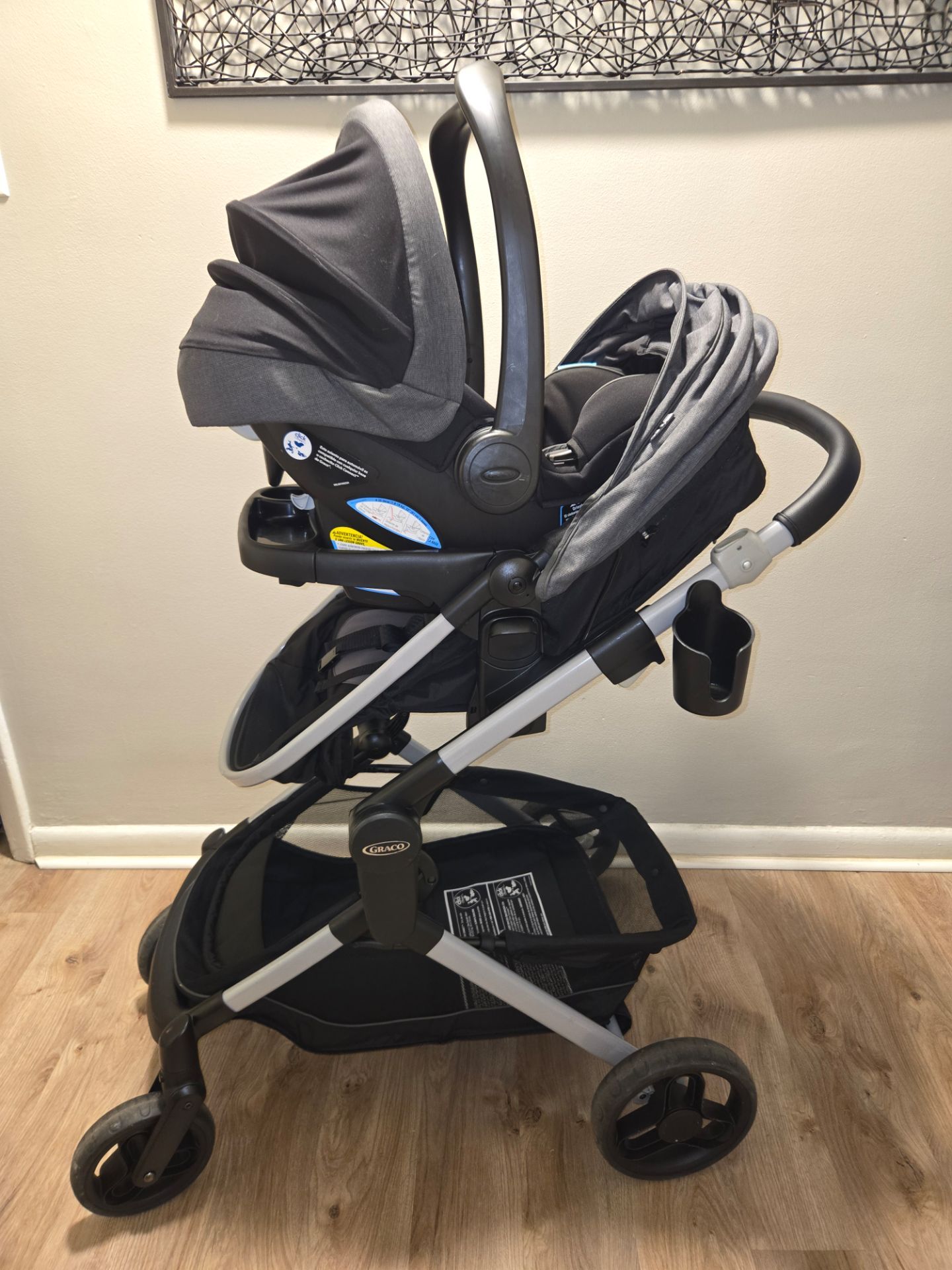 GRACO MODES NEST TRAVEL SYSTEM
