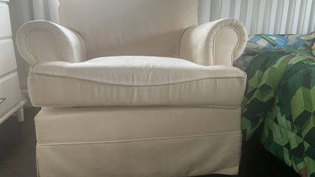 Buy buy baby chair and ottoman hot sale