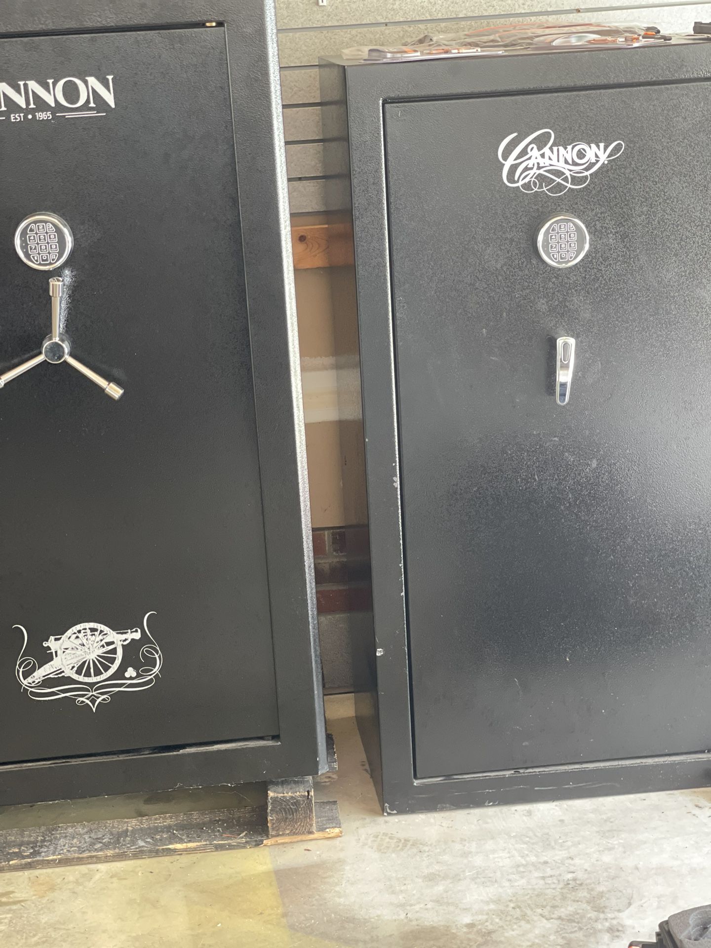  Safes And Hunting Supplies 
