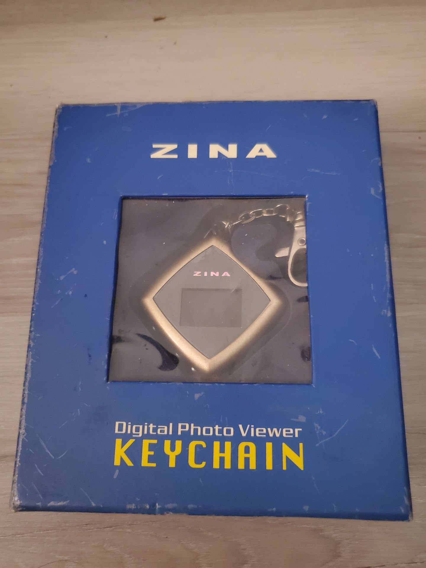 Photo Viewer Keychains Digital Photo Viewer Keychain for Sale in Strathmore, CA - OfferUp