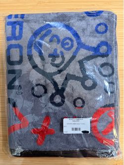 NWT SCOTTY CAMERON GALLERY Crown Crew  large  Golf Towel Gray Red Blue Black