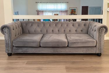 Sofa and loveseat