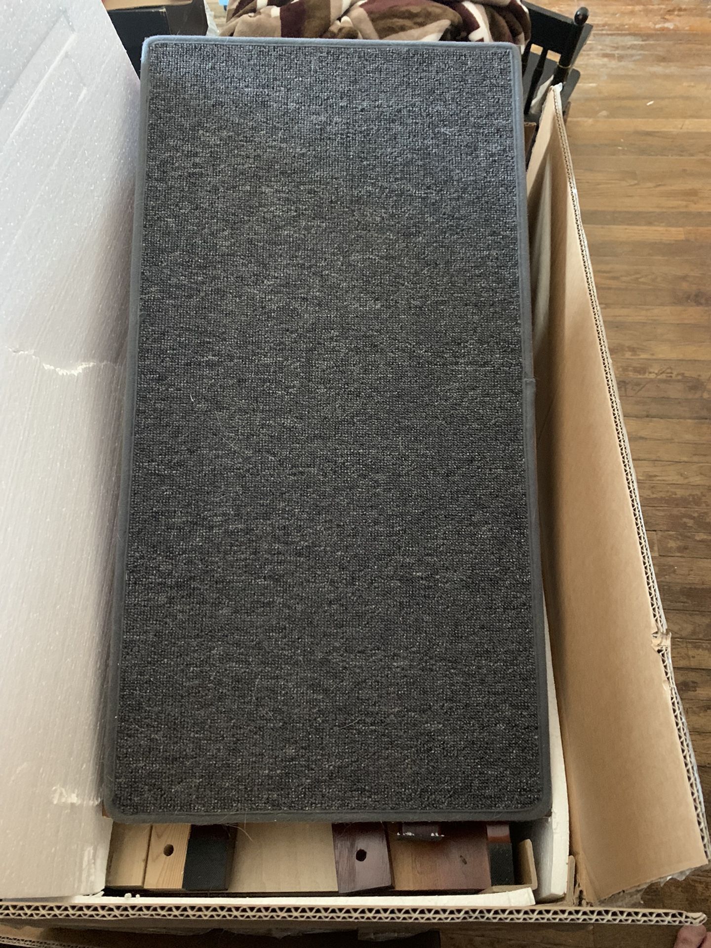 2 — Brand New Dog Ramp 