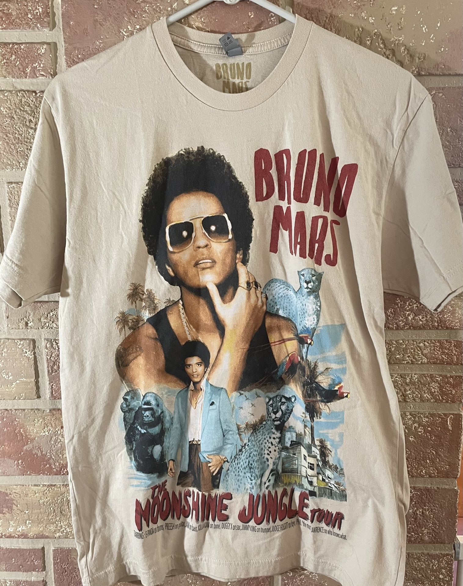 Bruno Mars Moonshine Jungle Tour Shirt Adult Medium
