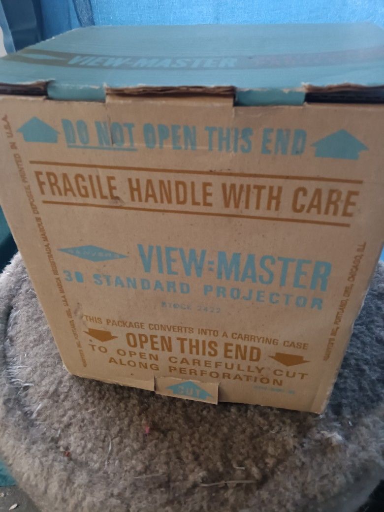 Vintage View Master Projector