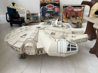 Vintage Kenner Millennium Falcon 1979