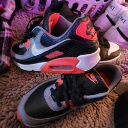 Nike Air Max 90 “Infrared Carbon Fiber”