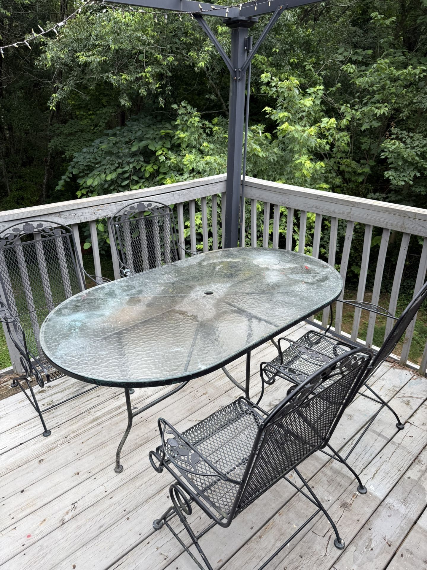  Outdoor Dining Set with 4 Spring Rocker Chairs