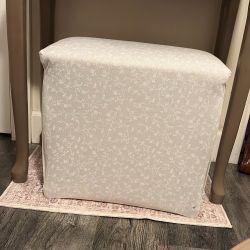 Vanity Ottoman Flip
