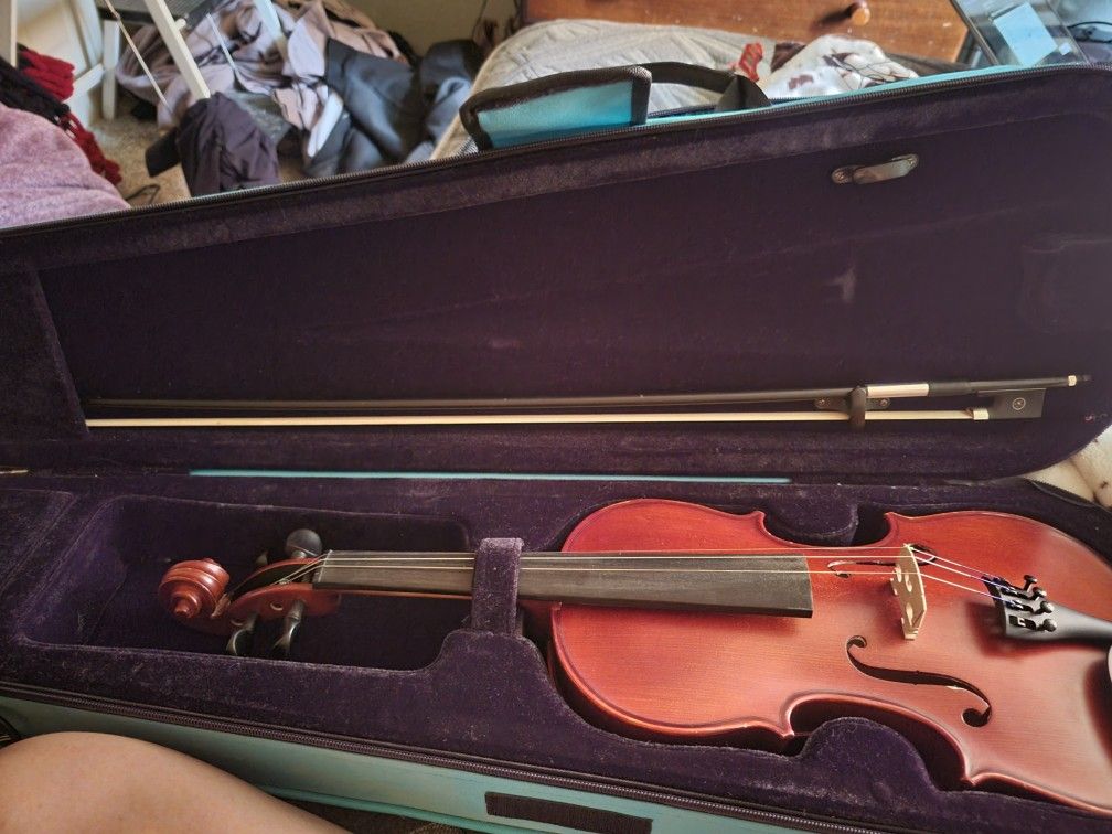 Full Sized Violin