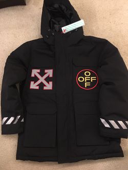 Coat Come in red and white also
