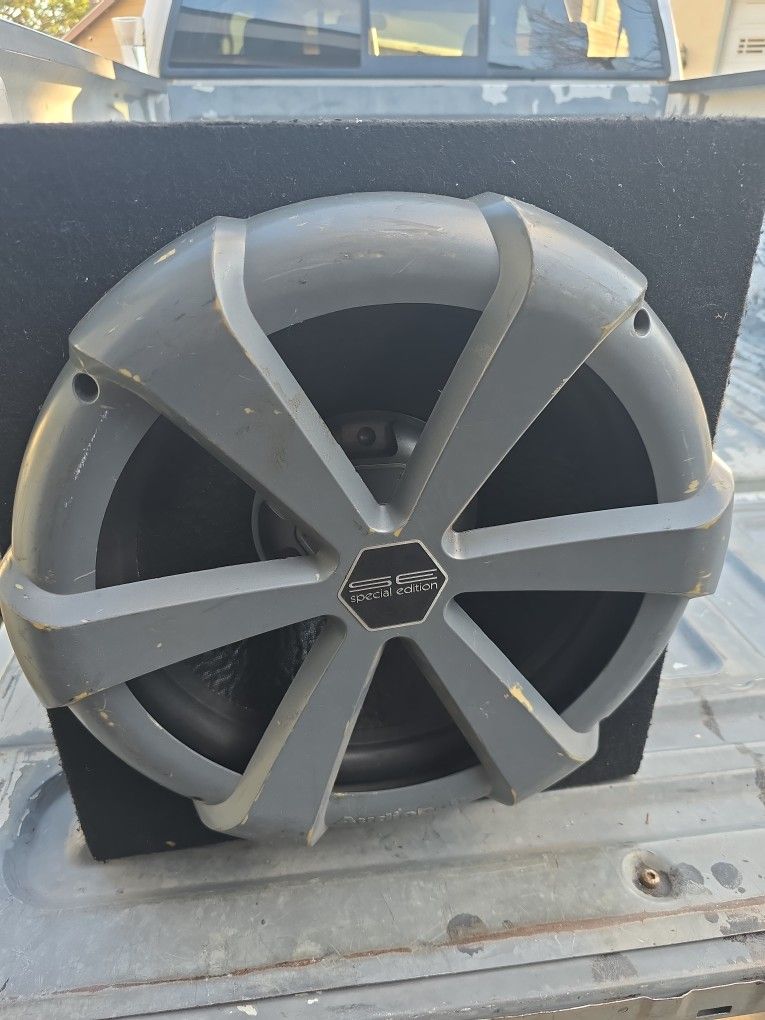 Old School 15-inch Audibahn woofer Speaker Special Edition.