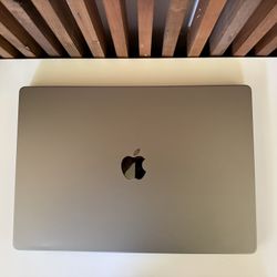 MacBook Pro (16-inch, 2021)