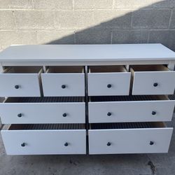 Ikea Hemnes Solid Wood White 8 Drawer Dresser 
