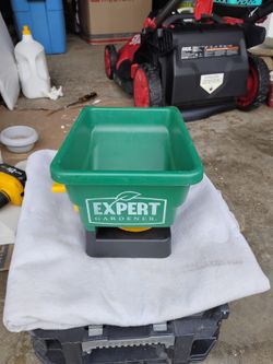 Seed spreader
