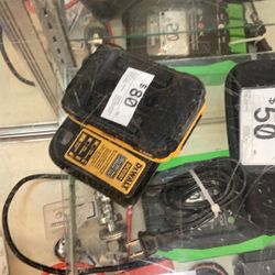 Dewalt 20v Battery Charger And Battery 