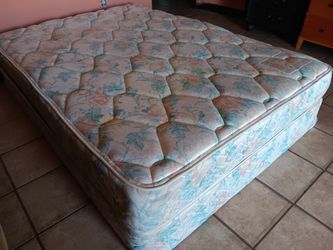 Full-size Mattress & Boxspring With Free Delivery!