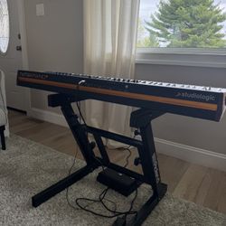 Professional Keyboard: Studiologic Numa X GT