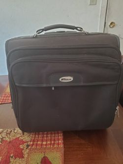 Targus Laptop and traveler rolling bag