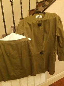 Mark Eisen tailored womans jacket & skirt