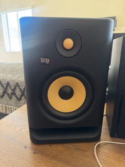 KRK ROKIT 7