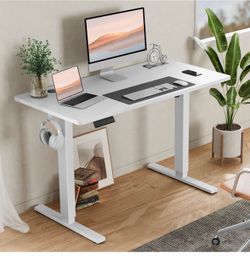 Electric desk