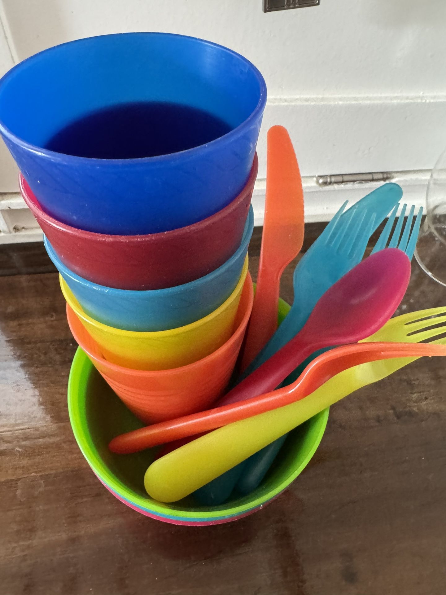 FREE Colorful Kids' Dinnerware Set