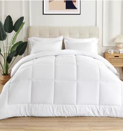 King Size Comforter - Excellent Condition