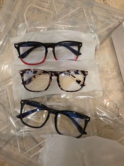 Blue light blocking glasses