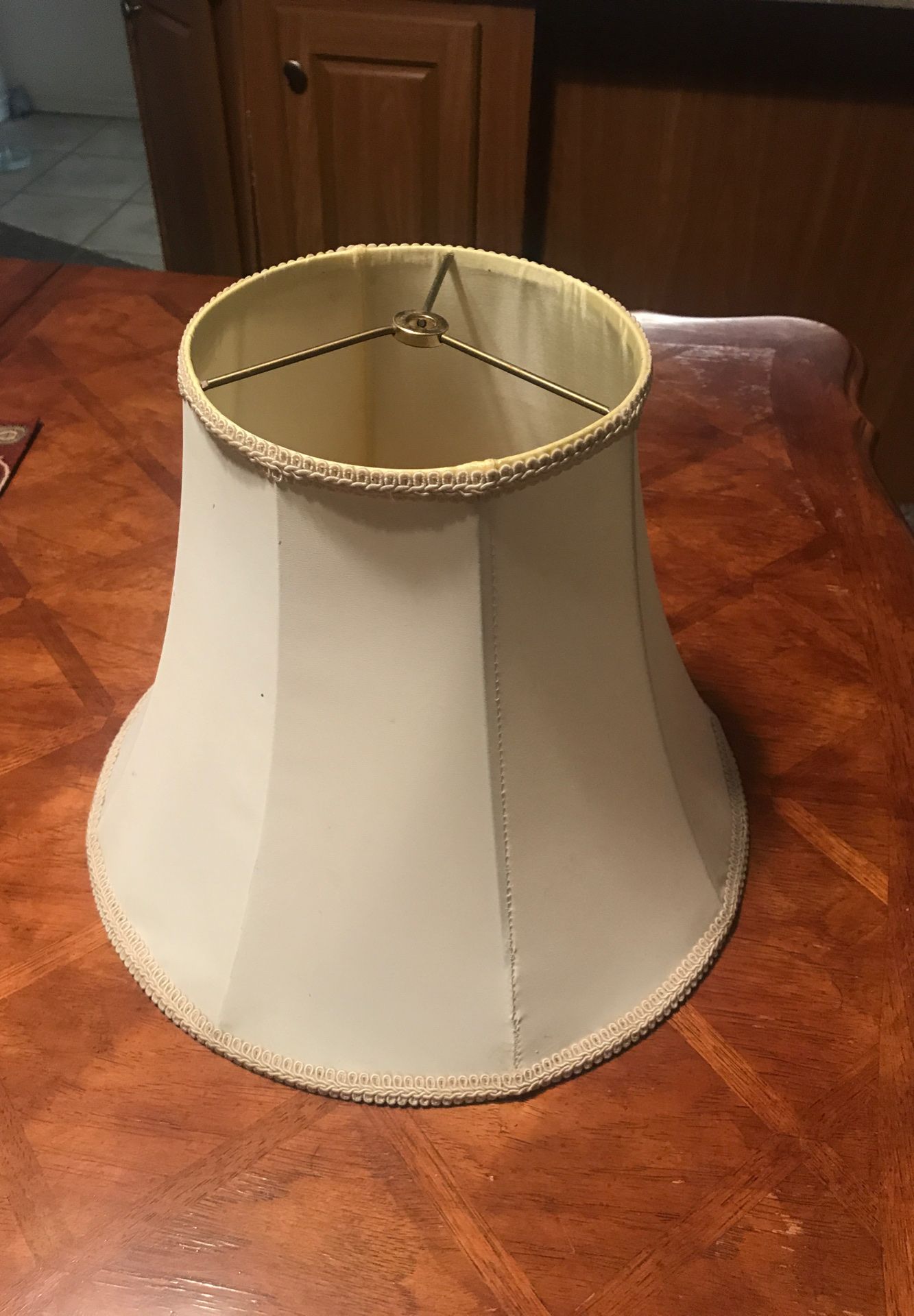 Good condition lamp shade