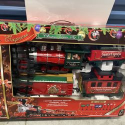 Around The Christmas Tree Train 