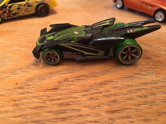 Collection of older matchbox hot wheel die-cast- 68 camaro Maisto dodge convertible,1998 Mattel Chevy stocker, Porsche, switchback