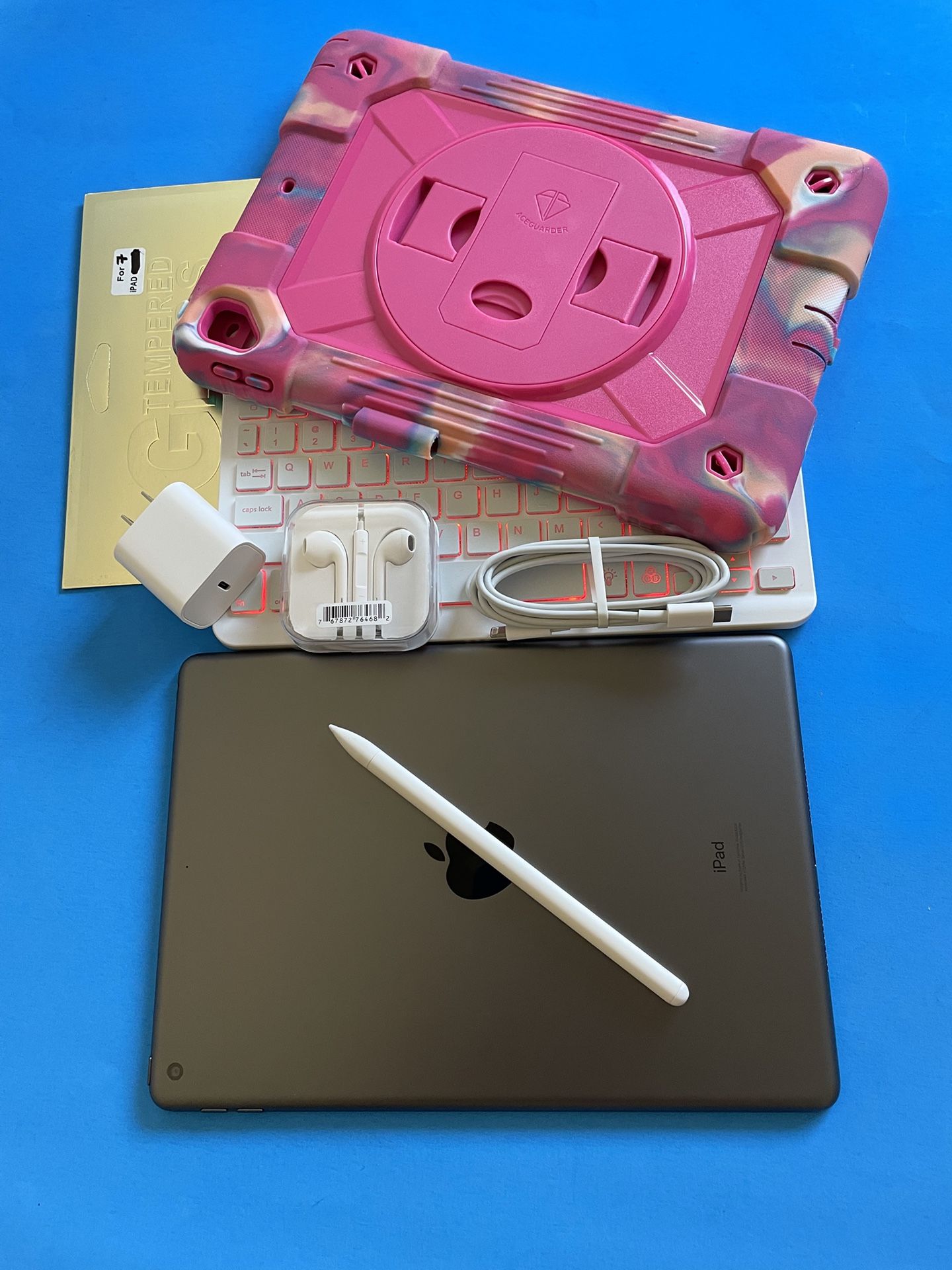 Apple IPad 7th Generation (10.2” Retina /Latest IOS 18/ 2019 model) 32GB with stylus pen, keyboard, case & Accessories (128GB $299)