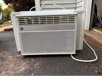 GE 12,000 btu 6 months old