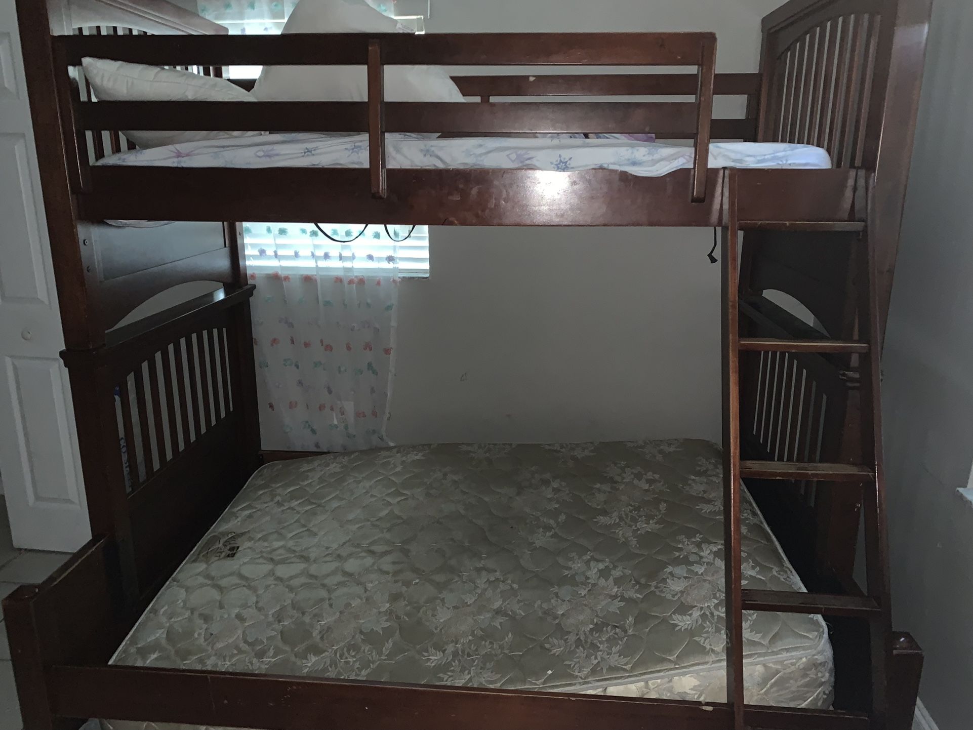 Bunk Bed And Queen Bed