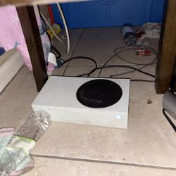 Xbox Series S (controller included) Cash Only