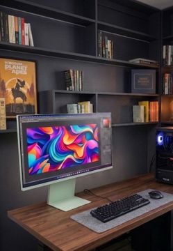 Samsung 32" M80C Smart Monitor 4K UHD – Rare Spring Green Edition (Mint Condition)