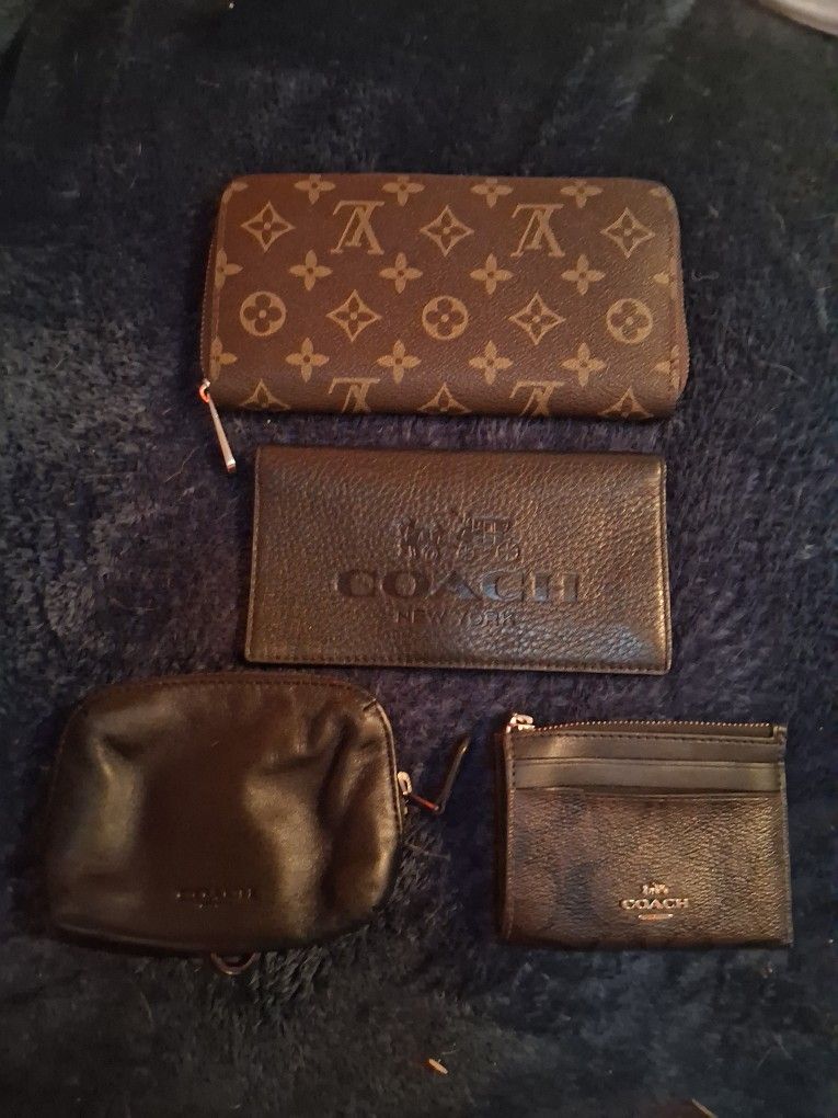 Coach/LV Wallet Bundle