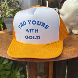 Nos Never Worn Trucker Hat Snap Back Gold And White Foam Front Vintage Baseball Hat Sports Wear 
