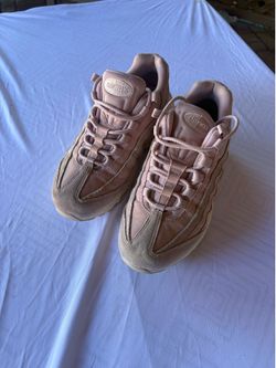 Nike air max size 7 woman