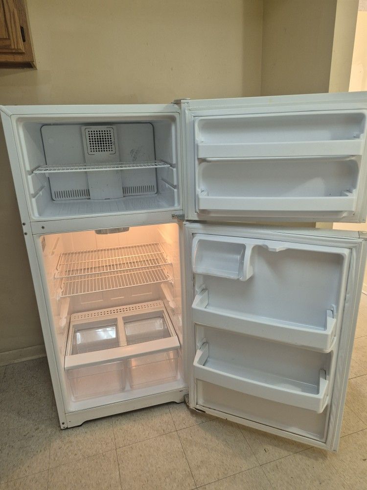 hotpoint Fridge