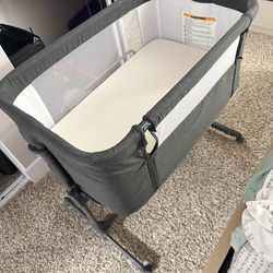 Baby Bassinet, 3 in 1 FREE