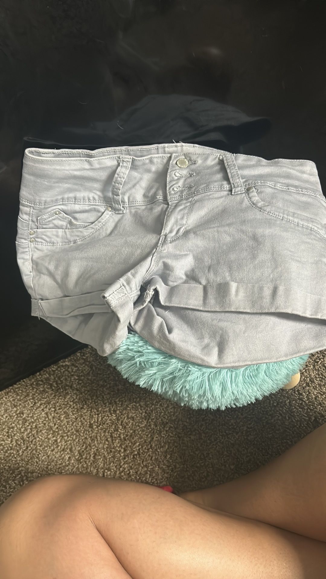 Light gray juniors khaki material shorts