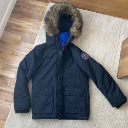 Abercrombie & Fitch Men’s Navy Park with Faux Fur