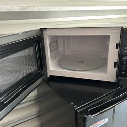 Little Microwave 