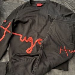 Hugo boss collection sweatsuit matching outfit. Rare ! Size medium